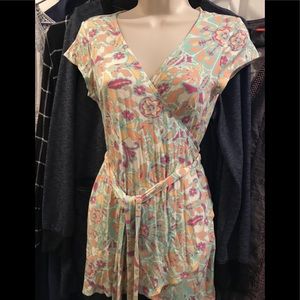 Short sleeve Wrap around top